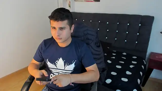 Jasper Cris  online show from January 12, 2026, 5:31 pm