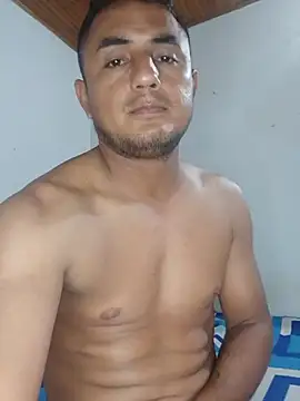Snapshot of knox_zeque chatting on July 6, 2026, 9:28 pm knox zeque online show from July 6, 2026, 9:28 pm