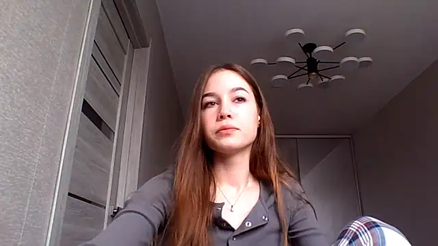 SherrylMaler online show from February 4, 2026, 4:18 am