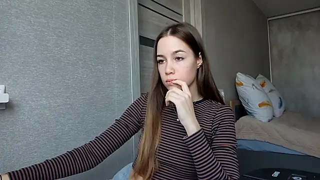 SherrylMaler online show from January 14, 2026, 4:16 am