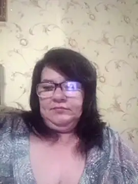 NysiOlsen online show from May 10, 2026, 8:00 pm