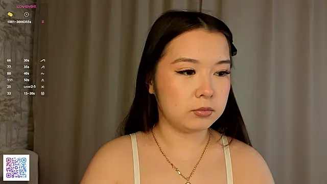 Snapshot of CarmanHenning chatting on February 1, 2026, 4:11 am CarmanHenning online show from February 1, 2026, 4:11 am