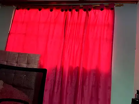 talia mystic online show from February 17, 2026, 12:57 pm