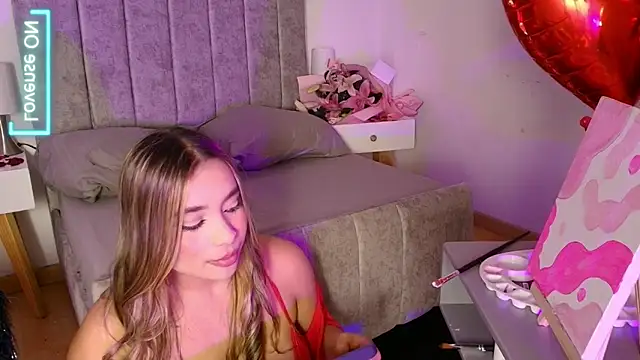 Snapshot of Lucy_Carson_ chatting on February 15, 2026, 7:51 am Lucy Carson online show from February 15, 2026, 7:51 am