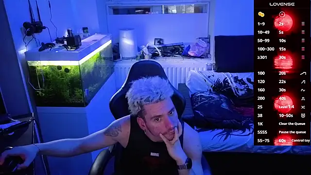 Rayzel White online show from March 1, 2026, 9:59 pm