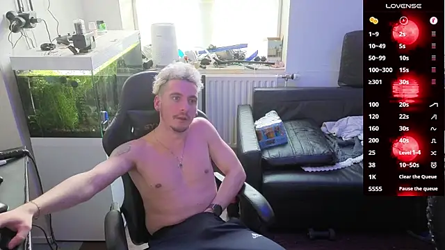 Rayzel White online show from February 19, 2026, 12:35 pm