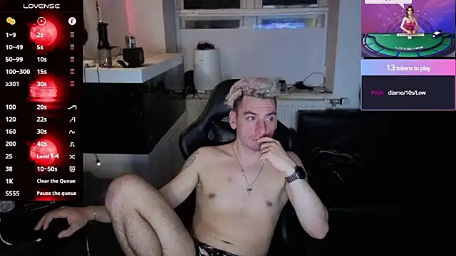 Rayzel White online show from May 28, 2026, 10:48 pm