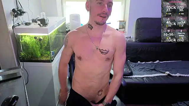 Rayzel White online show from February 6, 2026, 2:35 pm