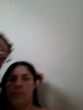 Snapshot of Neveencantada00 chatting on February 25, 2026, 8:19 pm Neveencantada00 online show from February 25, 2026, 8:19 pm