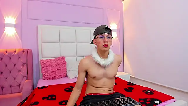 Alexander Collinss online show from February 17, 2026, 3:48 am