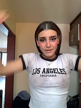 ivy-777 online show from April 18, 2026, 7:07 pm