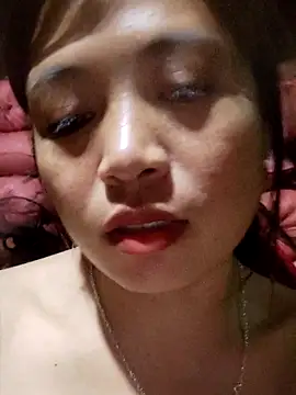 miumiu sexy2x online show from April 2, 2026, 12:34 pm