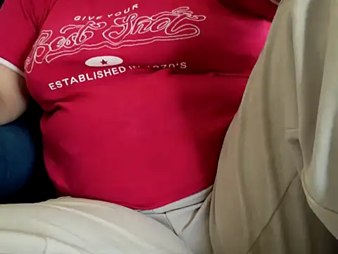 TamilDreamgirl08 online show from April 7, 2026, 5:53 am