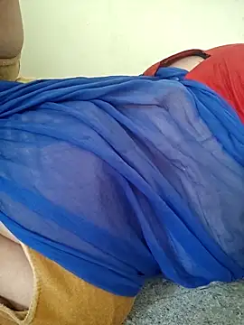 TamilDreamgirl08 online show from April 13, 2026, 4:49 am