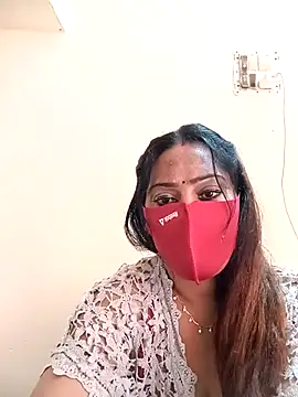 Snapshot of Your-Sasha7 chatting on February 4, 2026, 7:03 am Your-Sasha7 online show from February 4, 2026, 7:03 am