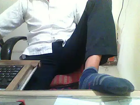 Snapshot of dream_king_1985 chatting on February 17, 2026, 11:29 am dream king 1985 online show from February 17, 2026, 11:29 am