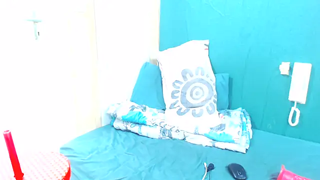 SexySlimTeaX online show from February 13, 2026, 11:43 am