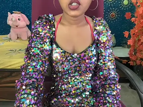 Snapshot of Brown-beauty chatting on July 5, 2026, 1:18 pm Brown-beauty online show from July 5, 2026, 1:18 pm