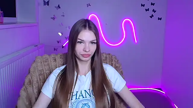 Snapshot of Lina_Loveuu chatting on May 8, 2026, 5:33 am Lina Loveuu online show from May 8, 2026, 5:33 am