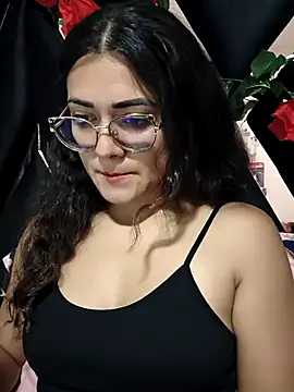 Freyarosse online show from February 17, 2026, 12:08 am