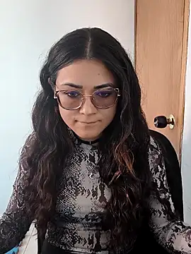 Freyarosse online show from March 3, 2026, 2:35 pm