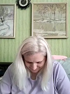 NyushaLollipop online show from April 6, 2026, 10:38 am