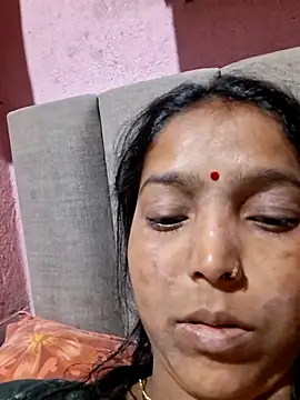 riyadas554321 online show from February 26, 2026, 1:33 pm