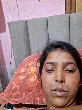 riyadas554321 online show from February 19, 2026, 6:21 am