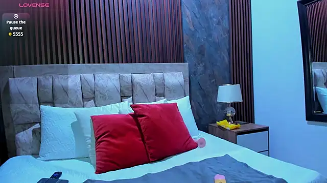 Snapshot of chloe_love__ chatting on March 3, 2026, 11:28 am chloe love online show from March 3, 2026, 11:28 am