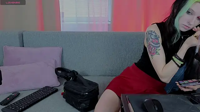 ToxicKittyy online show from February 20, 2026, 2:19 pm