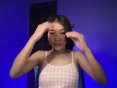 lovely amara19 online show from March 31, 2026, 7:43 am