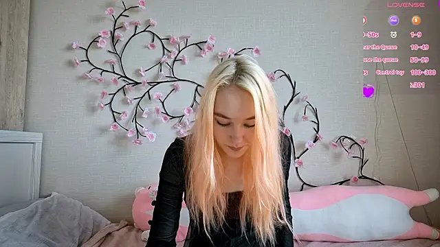 MisaMew online show from March 7, 2026, 9:37 am