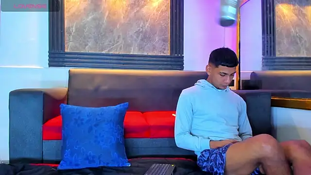 ALEX KEITH26 online show from April 18, 2026, 12:07 pm