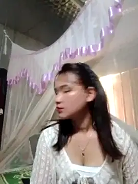 Snapshot of Lisakeem chatting on June 23, 2026, 5:49 am Lisakeem online show from June 23, 2026, 5:49 am