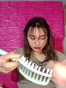 Lisakeem online show from March 26, 2026, 7:06 am