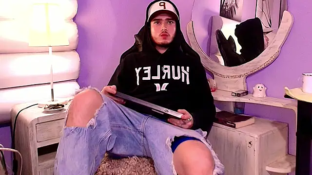 Salvattore Muller online show from February 6, 2026, 4:19 am