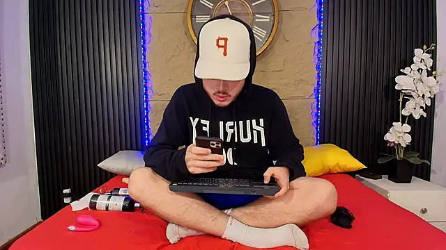 Salvattore Muller online show from March 29, 2026, 8:27 am