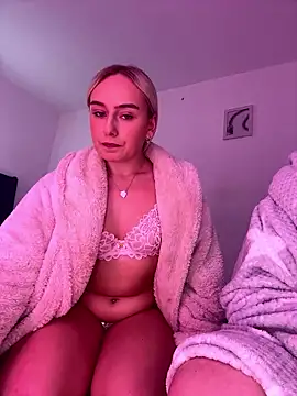 Scarletbx online show from January 14, 2026, 2:59 am