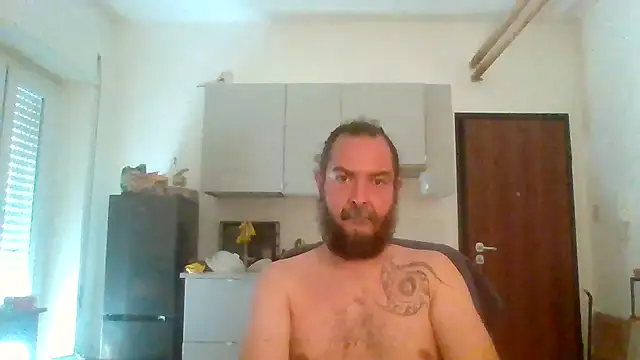 Snapshot of ulysses85 chatting on June 17, 2026, 12:37 pm ulysses85 online show from June 17, 2026, 12:37 pm