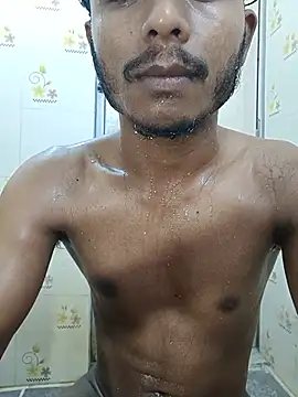 Snapshot of stylee_satheesh chatting on July 1, 2026, 10:26 am stylee satheesh online show from July 1, 2026, 10:26 am