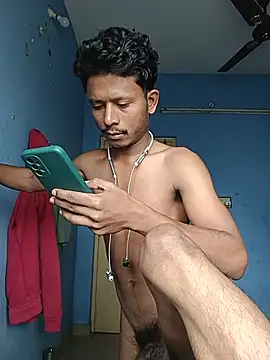 Snapshot of stylee_satheesh chatting on August 1, 2026, 9:29 am stylee satheesh online show from August 1, 2026, 9:29 am