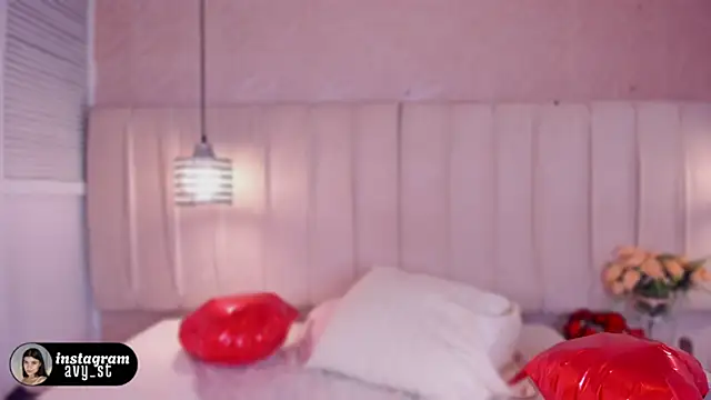 avy st online show from February 15, 2026, 3:51 am