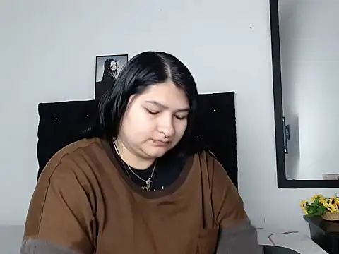 LauraHorny69 online show from March 20, 2026, 1:01 pm