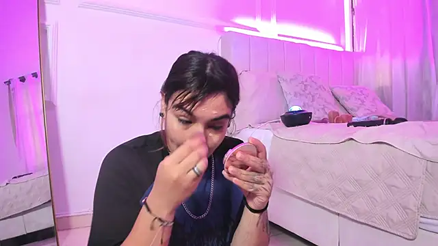 Dakota-bluu online show from January 19, 2026, 2:10 pm