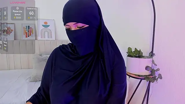 Snapshot of _Amirah chatting on February 12, 2026, 7:13 pm Amirah online show from February 12, 2026, 7:13 pm