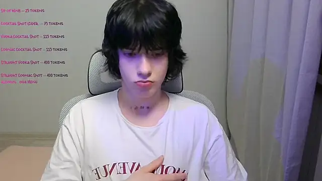 LeonBoykisser online show from February 4, 2026, 4:46 pm