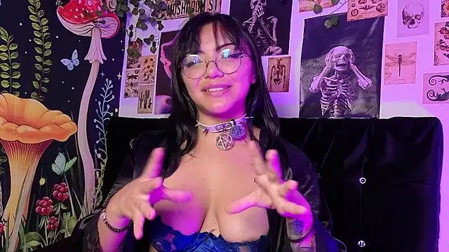 victoriia thompson online show from February 25, 2026, 9:14 pm