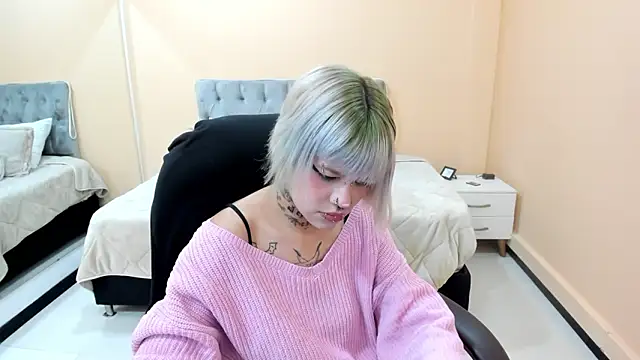 Bela Craxkerr online show from March 17, 2026, 12:52 pm