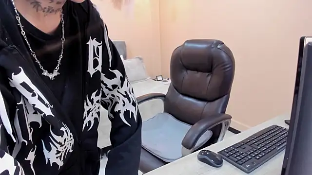 Bela Craxkerr online show from March 20, 2026, 1:01 pm