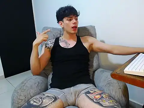 Snapshot of Joshh_miller chatting on February 19, 2026, 6:10 am Joshh miller online show from February 19, 2026, 6:10 am